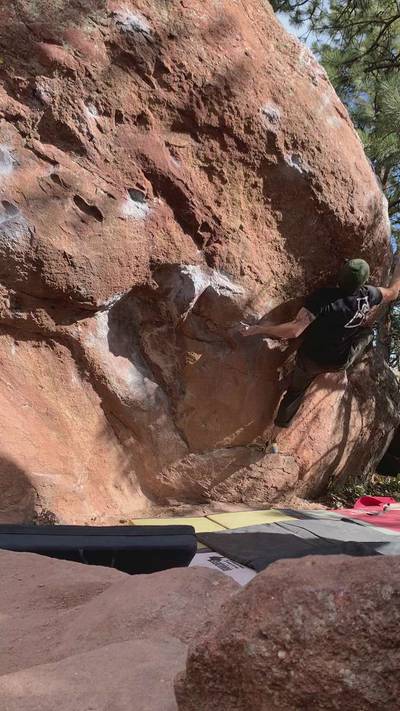 UCT into Bob’s Bulge v10, Flagstaff Mountain, CO - Beta Video from Armando