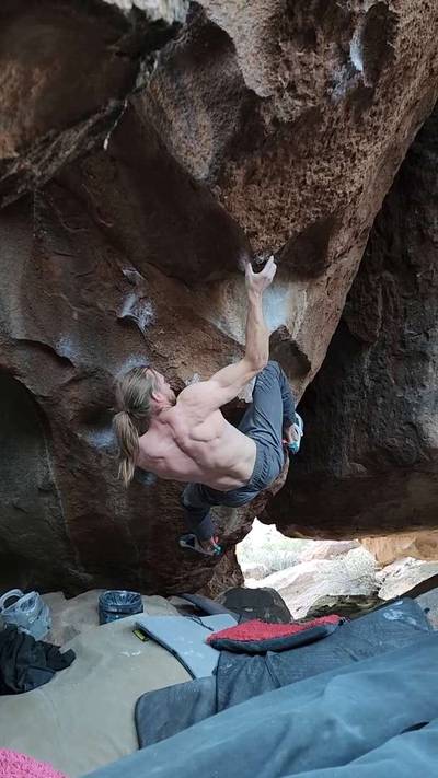 Funk's Arete v8, Hueco Tanks - Beta Video from Delaymybelay