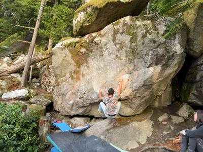 Pocket Problem v4, Squamish - Beta Video from tige