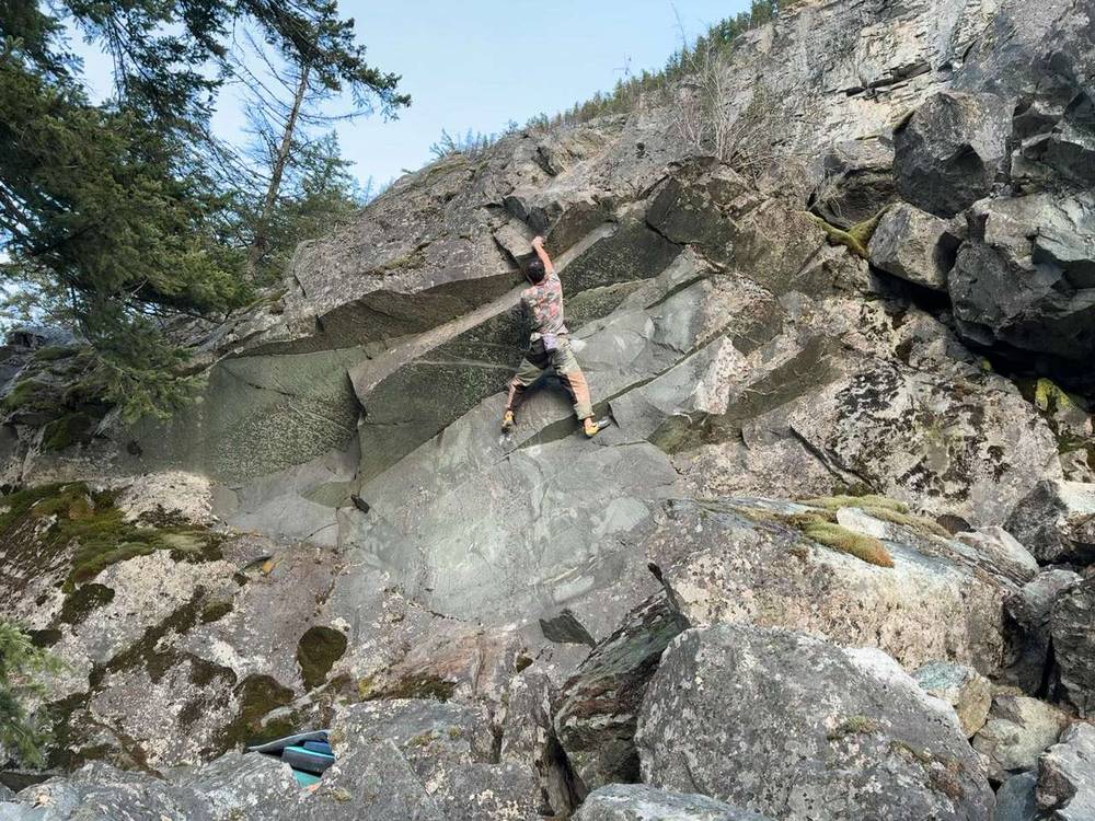 Emerald v5, Squamish - Beta Video from tige