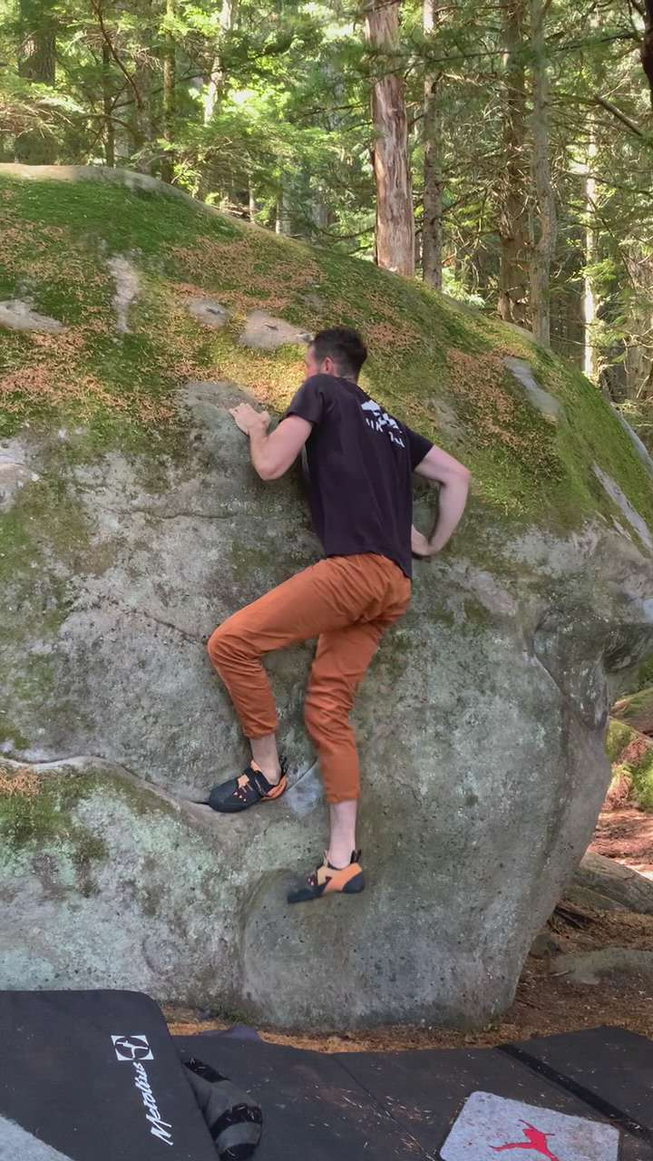 Benjit's Warmup v1 - Lost Ledge, Bellingham Bouldering - Watch Beta Videos