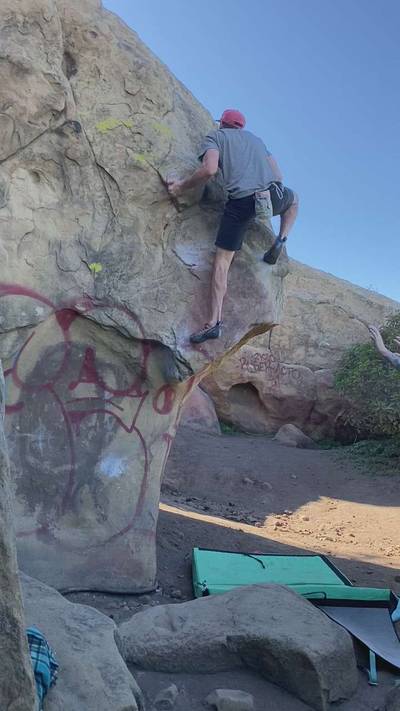 Mantlelobotomy v1, Stoney Point - Beta Video from Bouldering_in_socks