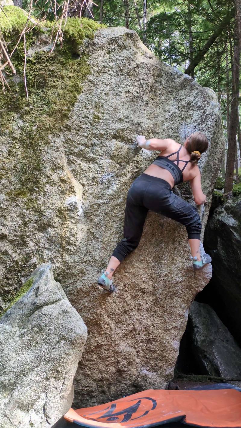 Acetone v6, Squamish - Beta Video from MaddySendsIt