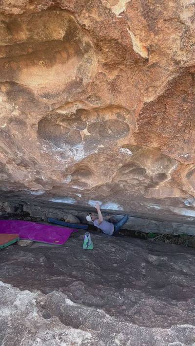 Between the Cheeks v7, Hueco Tanks - Beta Video from Mdmayhaps