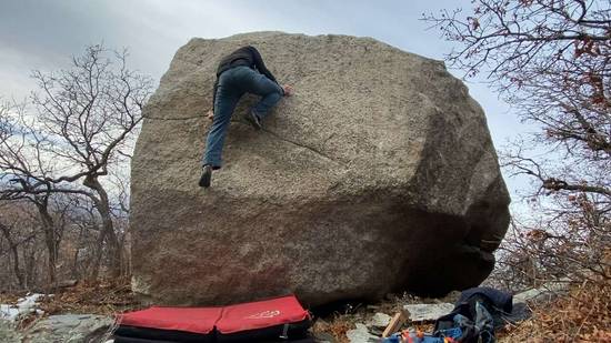 Left Bulge v4, Little Cottonwood Canyon - Beta Video from rubbersharkman