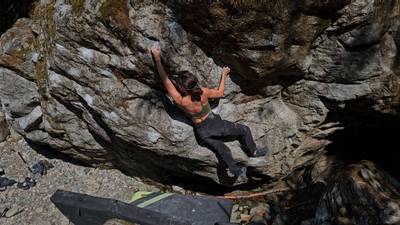 Flow Stone v4, Squamish - Beta Video from zogatti