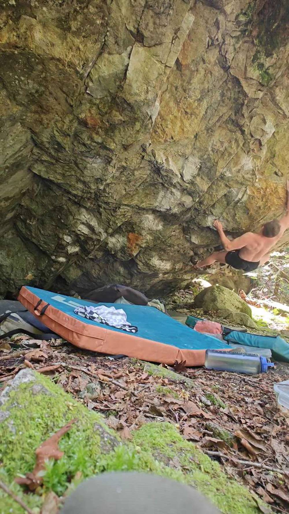 Cruel and Unusual v10, Squamish - Beta Video from greatoutdoors