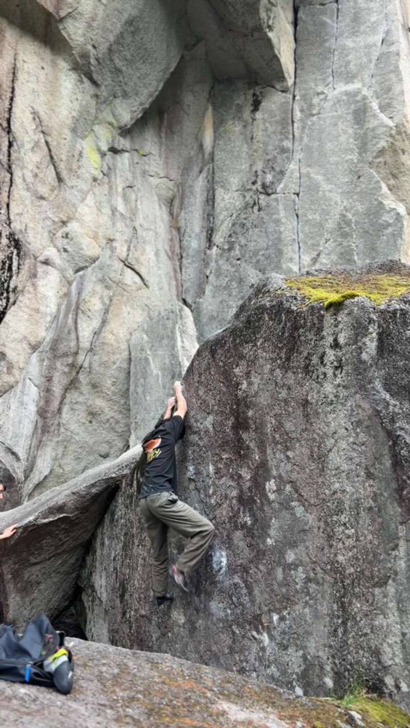 Crimpin' Ain't Easy v11, Squamish - Beta Video from rockk_head