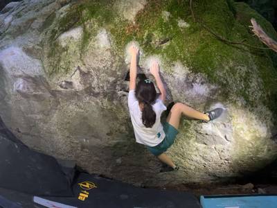 University Crawl v7, Squamish - Beta Video from chijingtong
