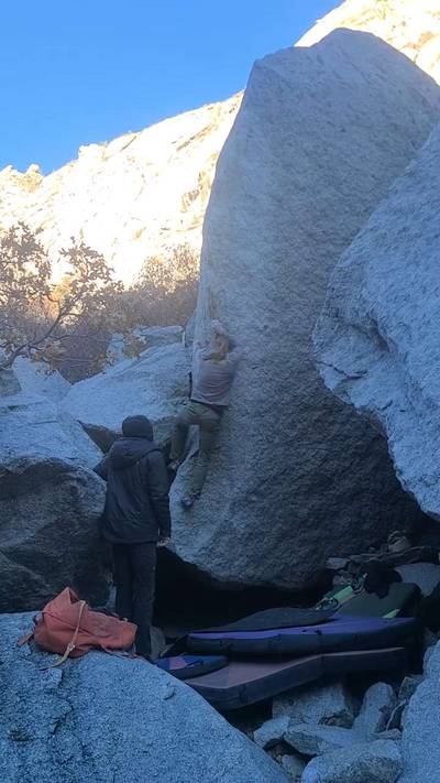 Pe'ahi v8, Little Cottonwood Canyon - Beta Video from Delaymybelay