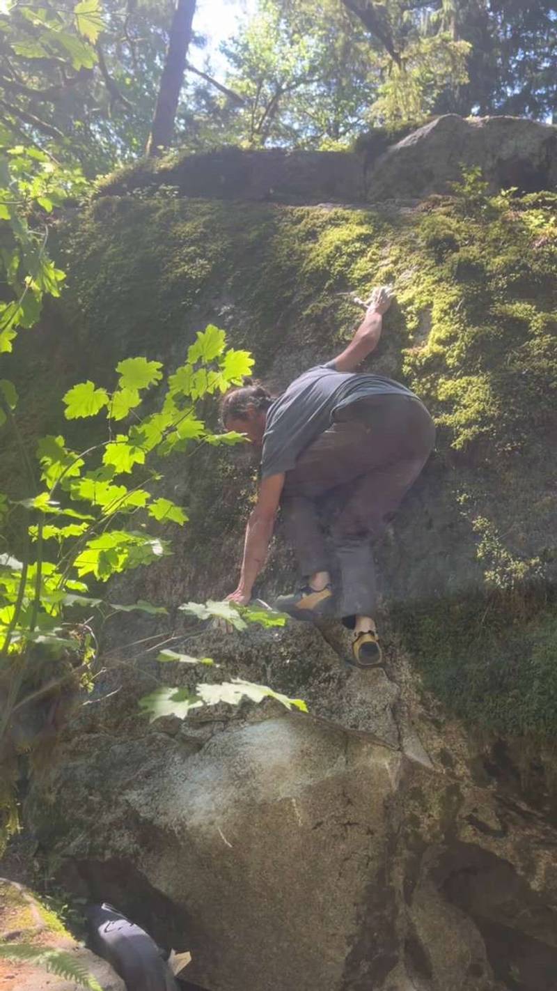 Echidna v8, Squamish - Beta Video from Cedish